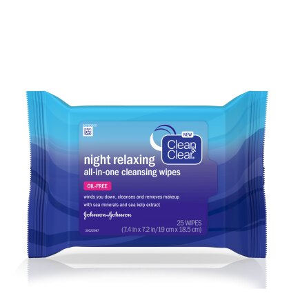 Clean & Clear® Night Relaxing™ All-In-One Cleansing Wipes